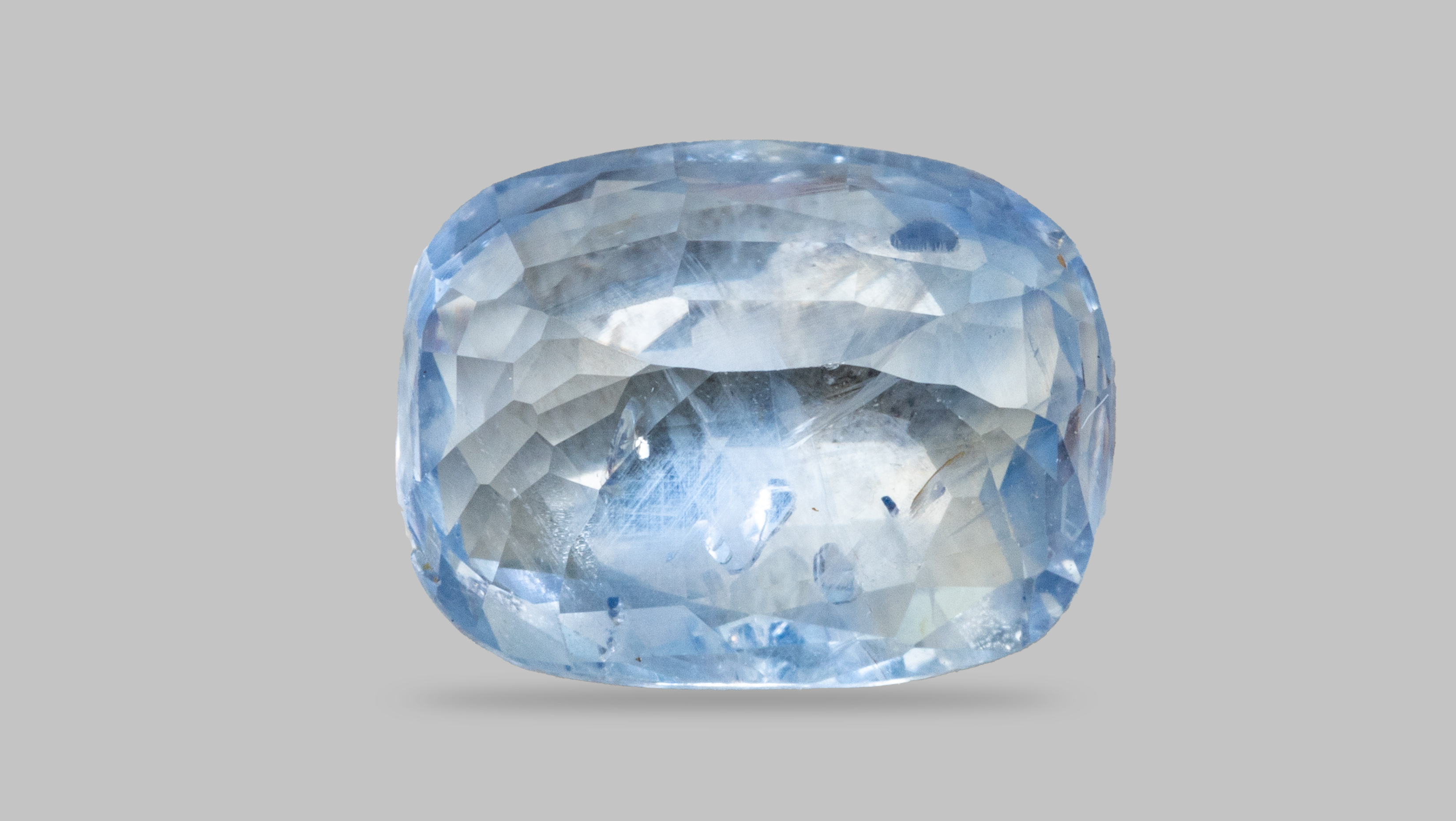 Natural Blue Sapphire 4.08 Carats